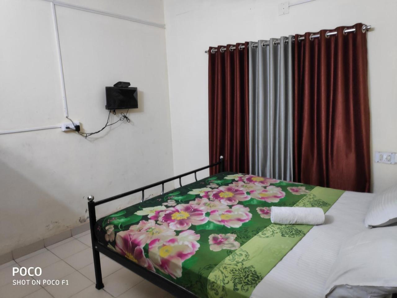 Hotel Silver Space Ernakulam Exterior foto