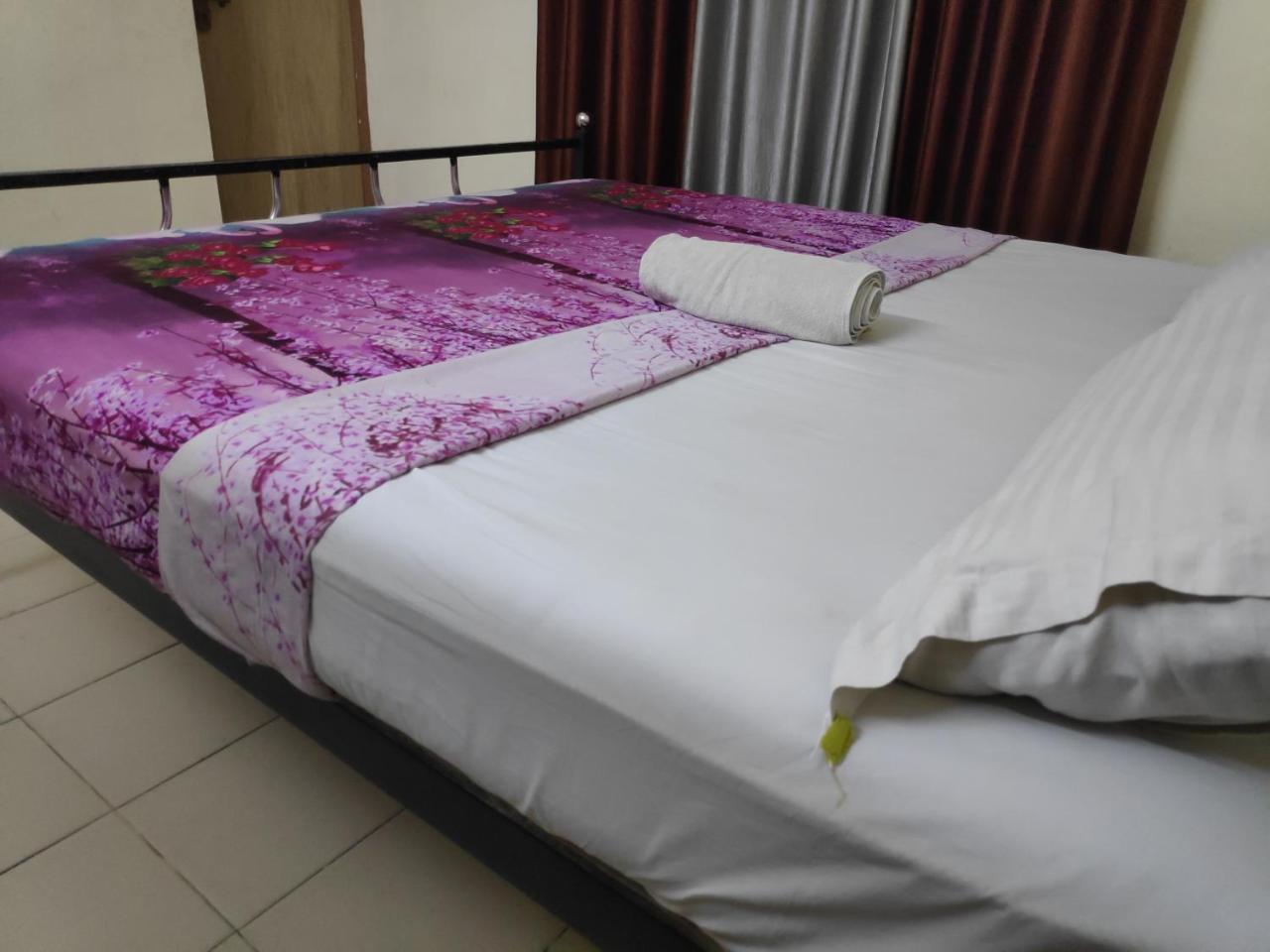 Hotel Silver Space Ernakulam Exterior foto